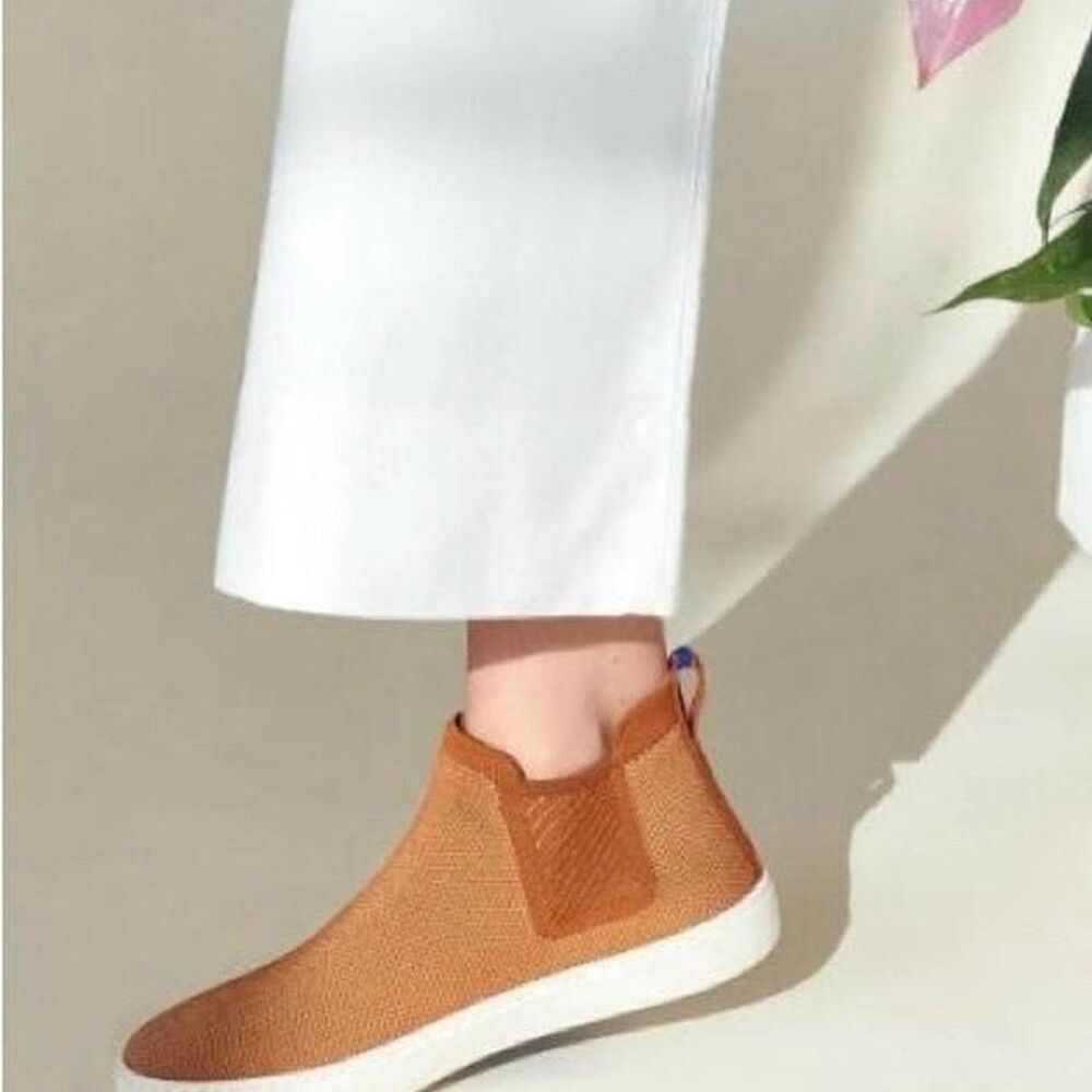 Rothys Chelsea ankle boot